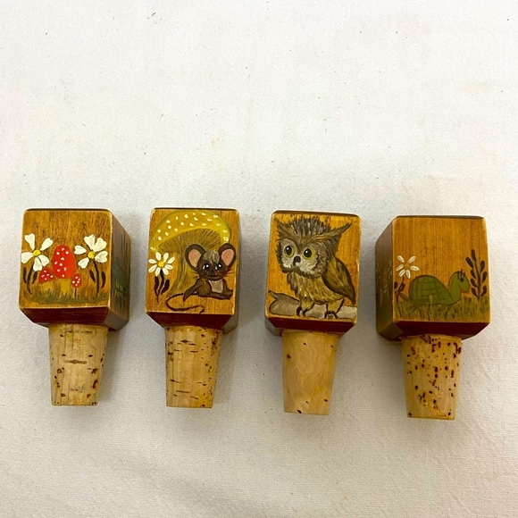VtgHand Painted Wood Bottle Stoppers Set of 4 Owl Mushroom Mouse Turtle - Picture 1 of 6